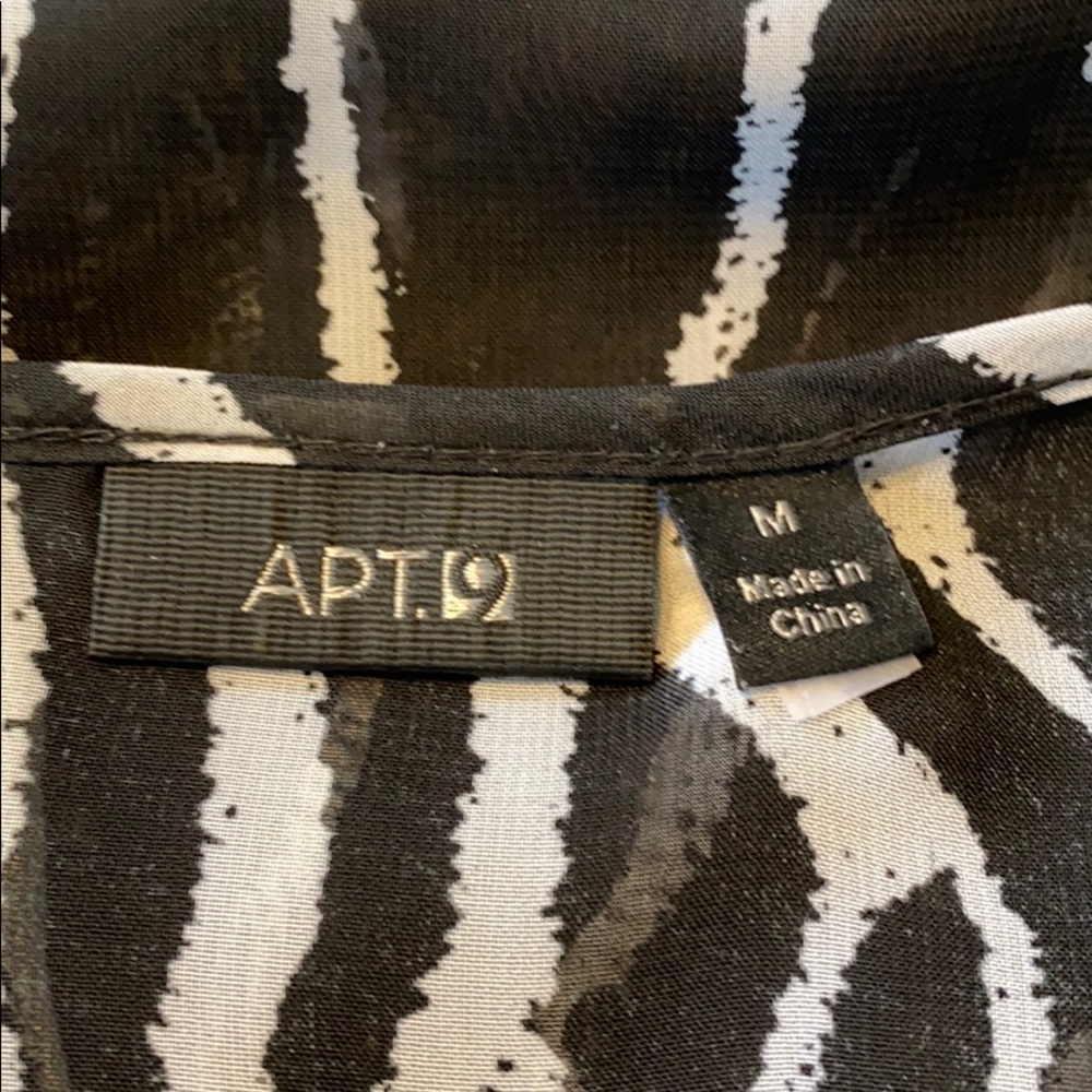 Sheer Zebra Print Top Medium - Picture 4 of 4